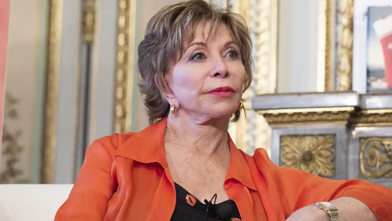 Retrato reciente de Isabel Allende