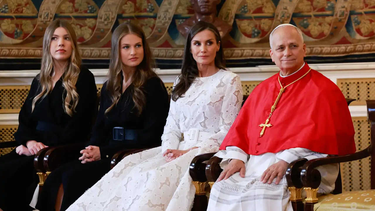 Los mejores momentos y anécdotas del primer encuentro de los reyes Felipe y Letizia y Papa León XIV en Madrid