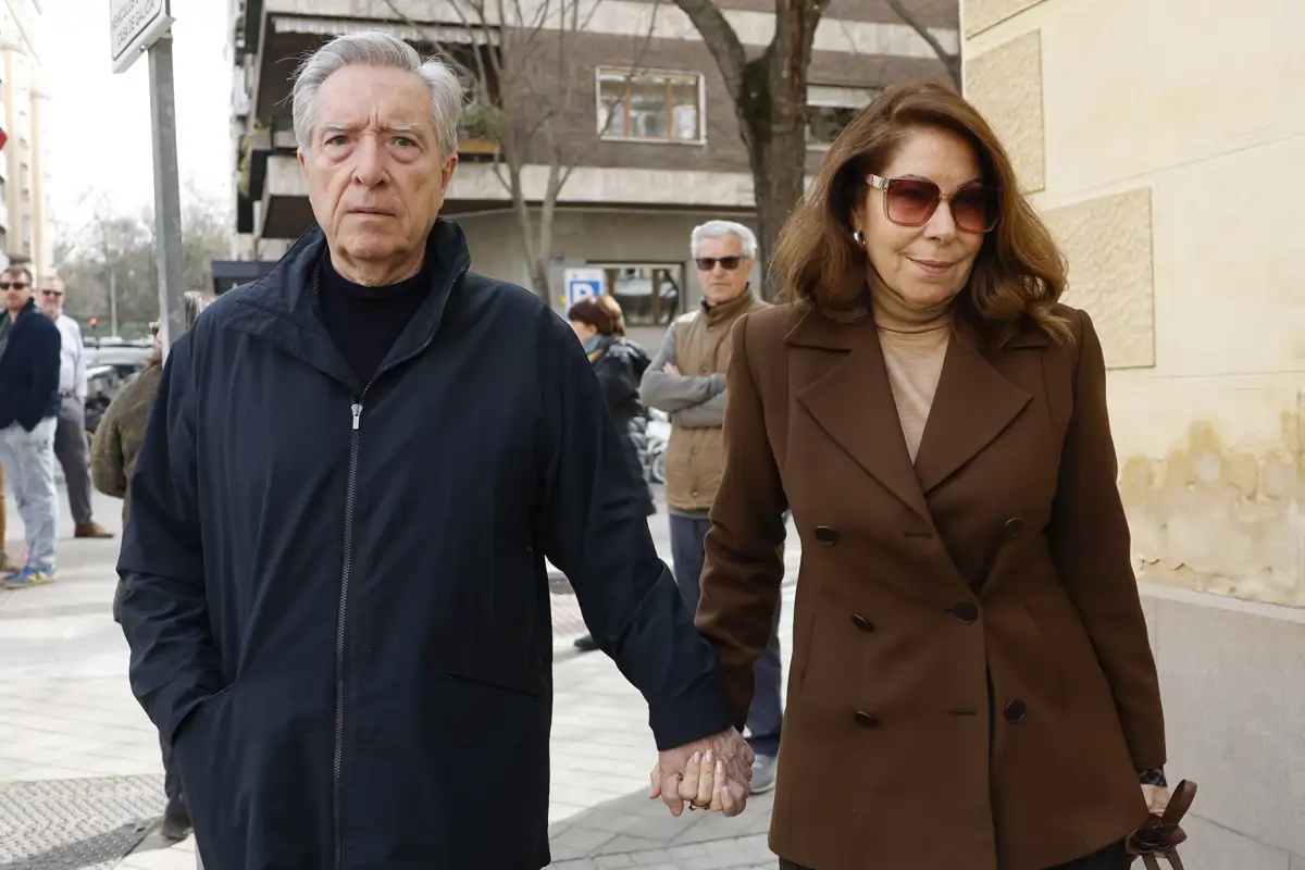 Iñaki Gabilondo y su mujer