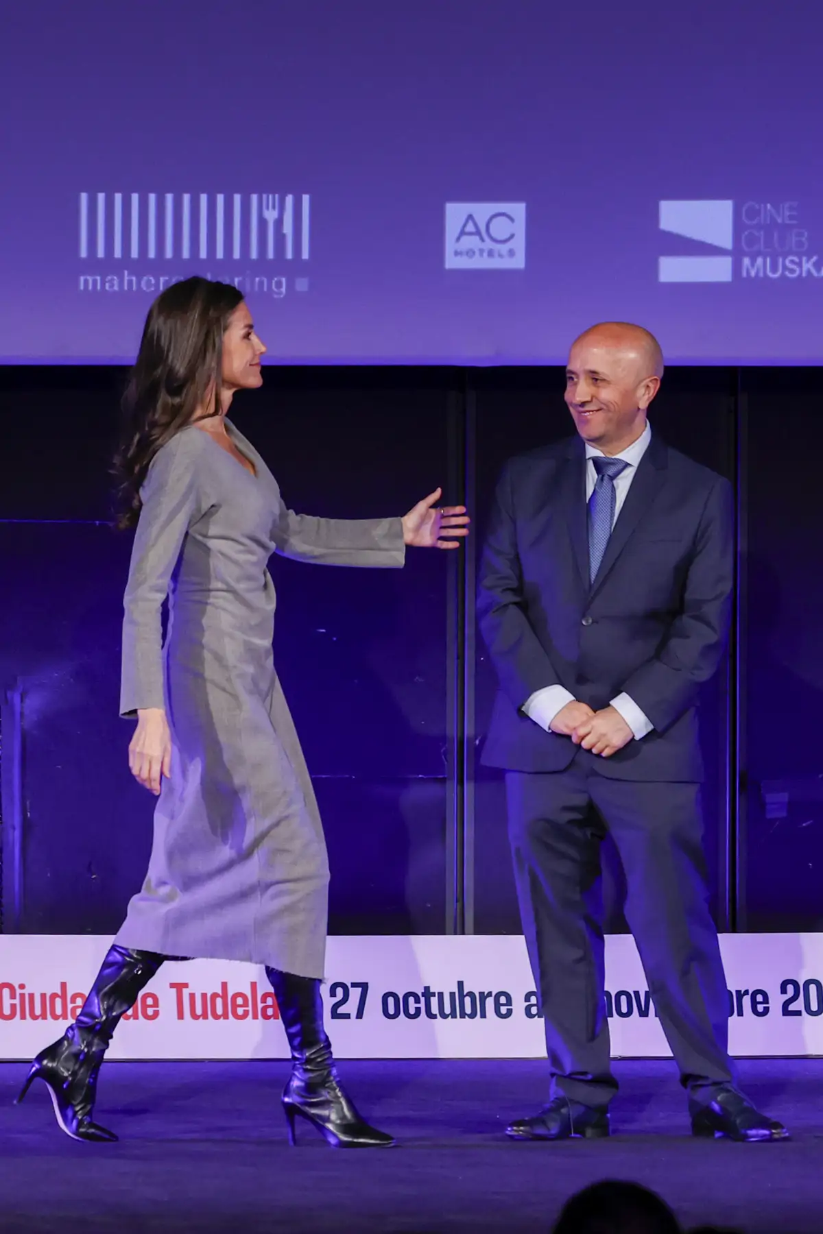 Luis Alegre y reina Letizia