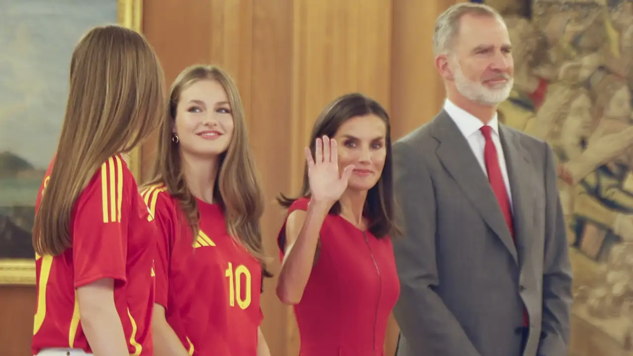 María José Gómez Verdú, experta en protocolo, sobre la Familia Real: "Renunciar a los Premios Princesa de Girona para asistir al Mundial habría supuesto alterar uno de los eventos más relevantes de la agenda"