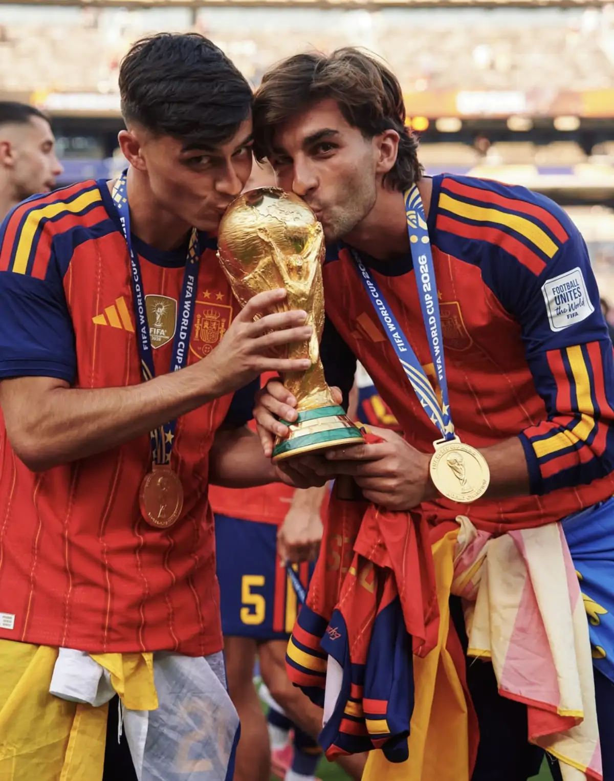 Pedri y Ferran Torres