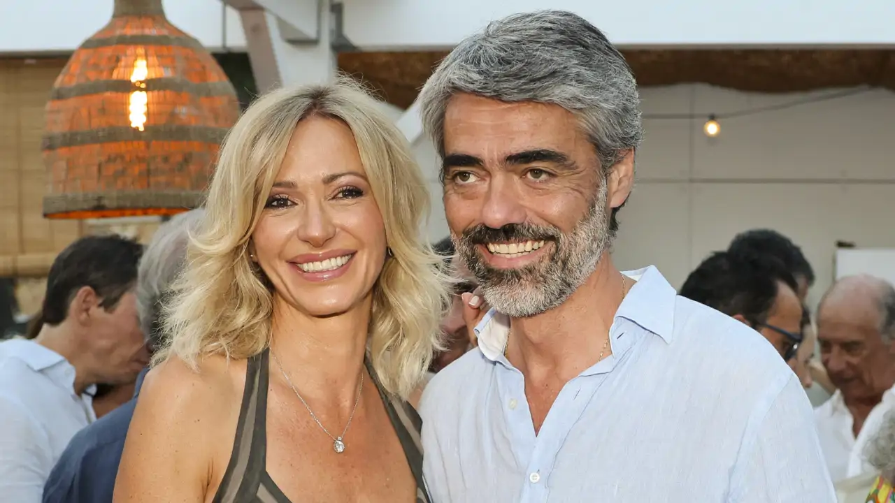 Susanna Griso y Luis Enríquez celebran su preboda en la playa: de los  invitados famosos al veraniego vestido de la novia