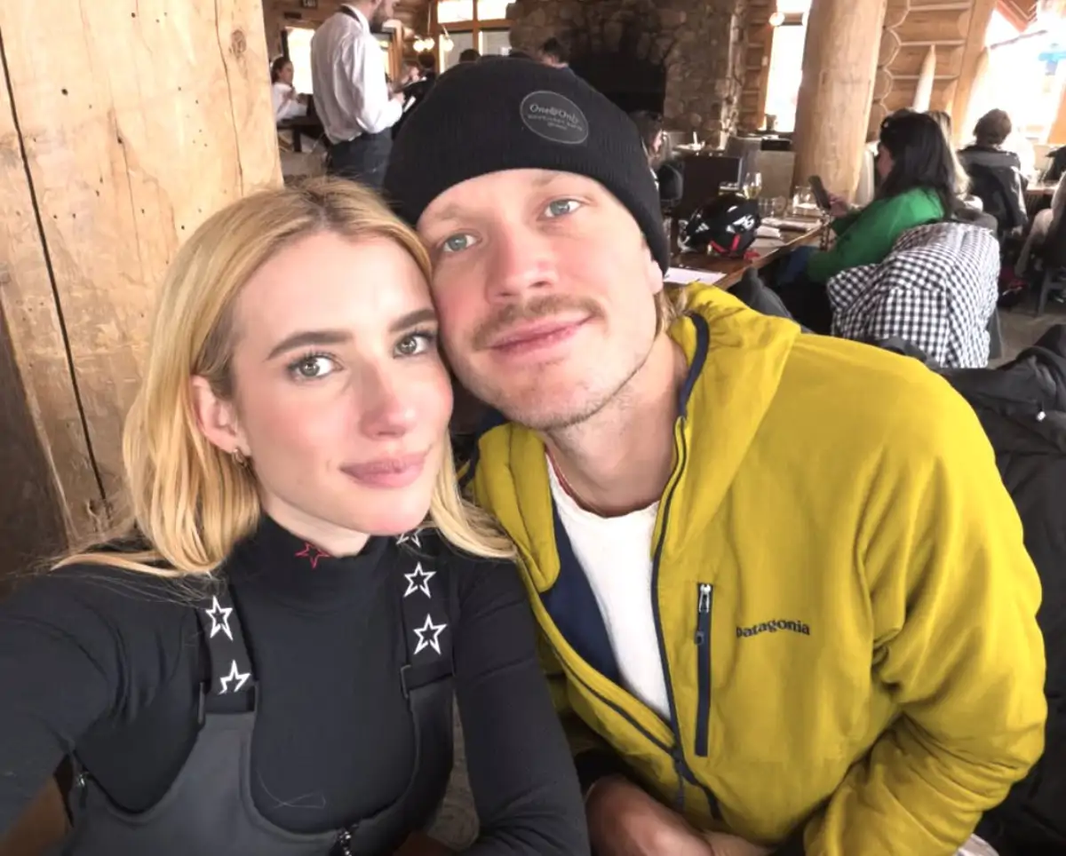 Emma Roberts y su marido
