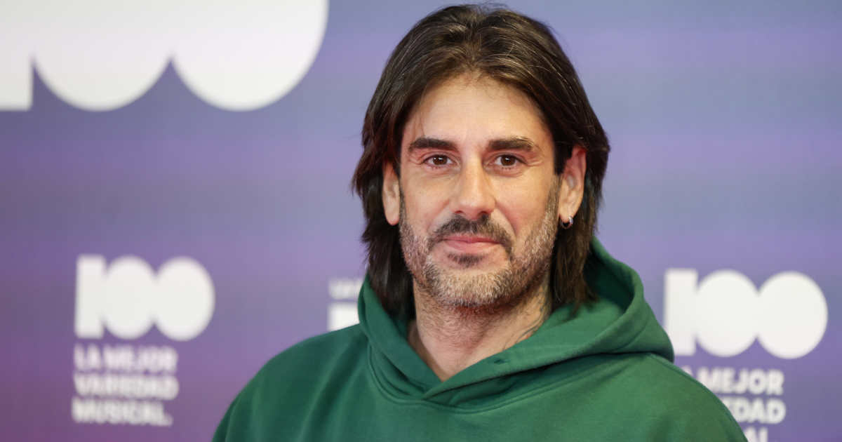 Con trai của Melendi, người đã trải qua ca phẫu thuật cấp cứu ở tuổi 15: "Gửi lời động viên đến tất cả mọi người trong bệnh viện".