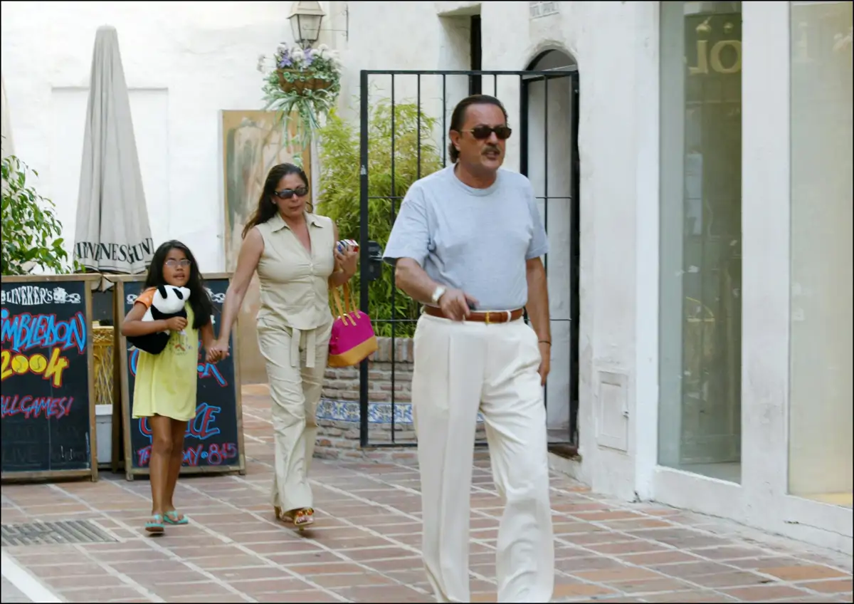 Isa Pantoja, Isabel Pantoja y Julián Muñoz